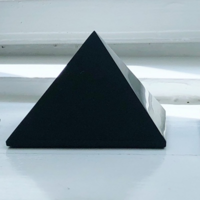 Anamé sungit piramis